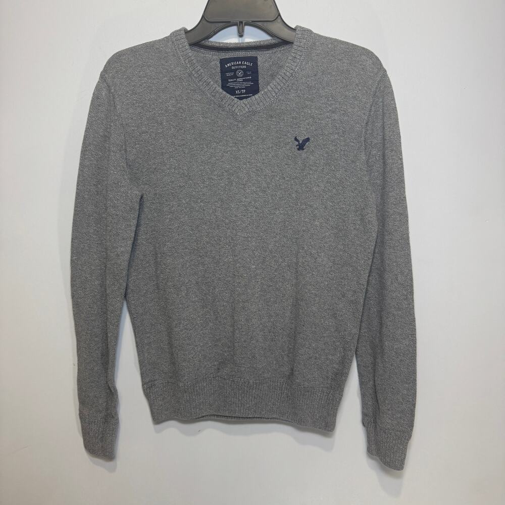 American Eagle Outfitters Men's heather gray cotton V-neck pullover sweater‎ XS